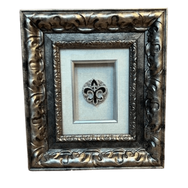 Jeweled Round Fleur de Lis