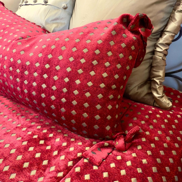 Deep Red and Taupe Chenille and Silk Ostrich Print Double Duvet King Set - Image 4