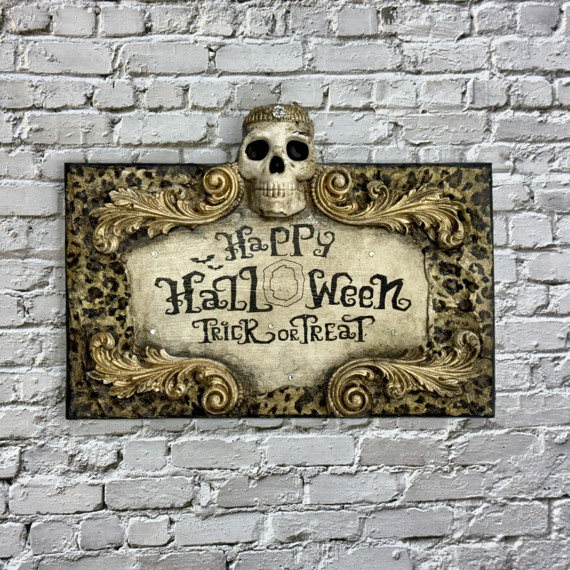 Leopard Happy Halloween Plaque with Skull
